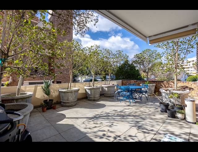 2 BEDROOM APARTMENT FOR SALE IN NEWLANDS